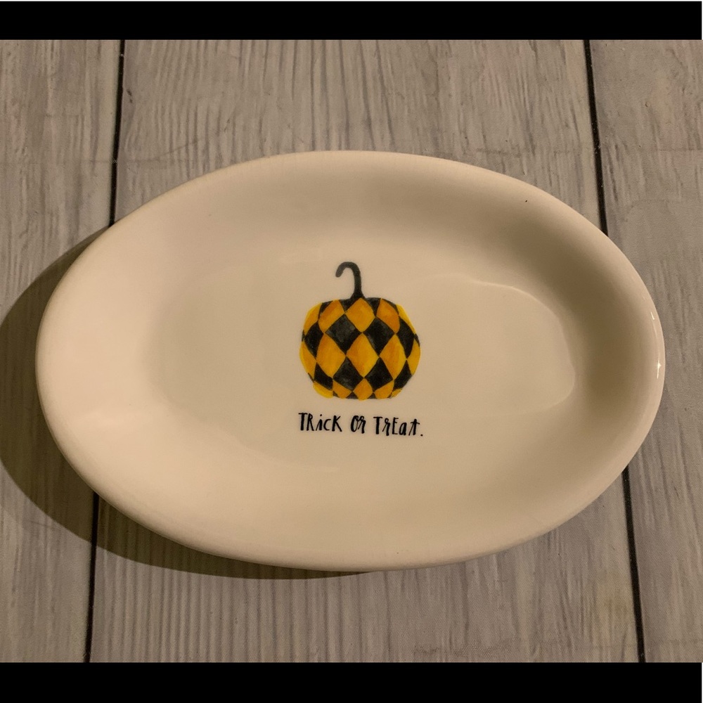 New Rae Dunn Artisan Collection Halloween 🎃 Theme 5pc Plate Set - Picture 9 of 15